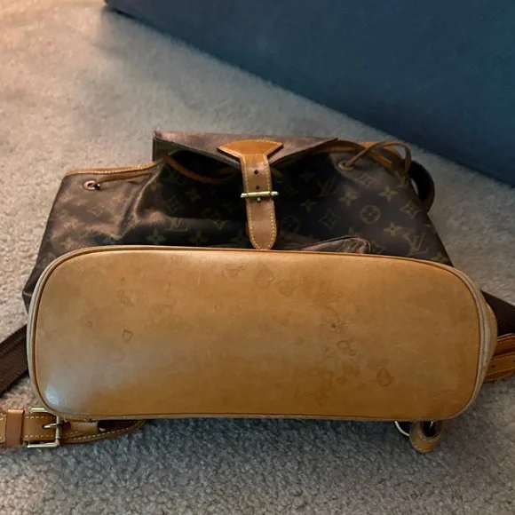 Authentic Vintage Louis Vuitton Dark Brown Monogram Backpack with Dustbag - Picture 3 of 16